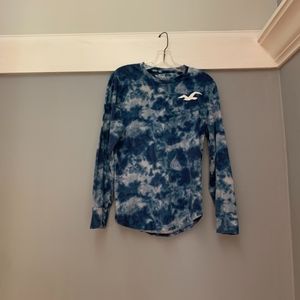 Hollister long sleeved t-shirt